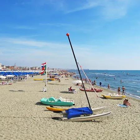 Apartamento Lara By Interhome Lido di Camaiore